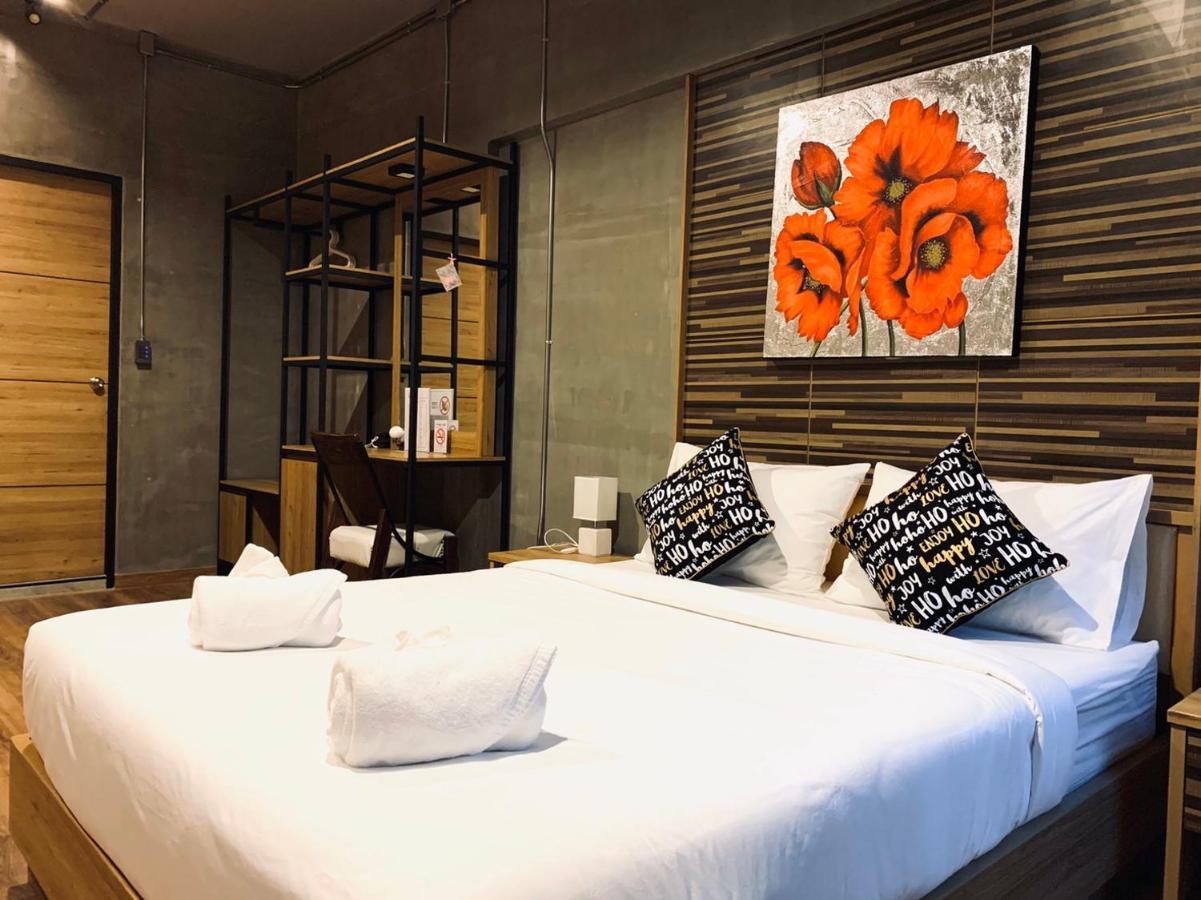 Pinghostel (Adults Only) Chiang Mai Dış mekan fotoğraf