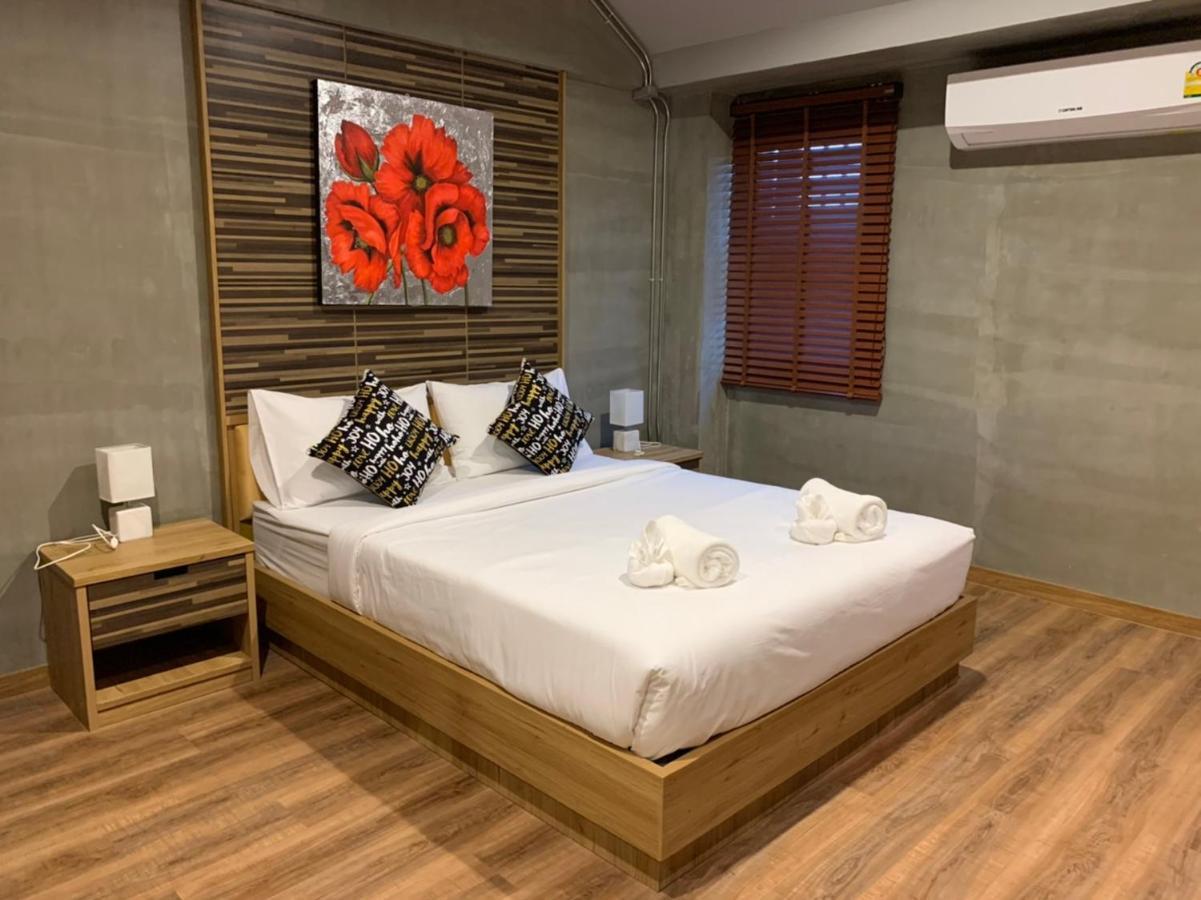 Pinghostel (Adults Only) Chiang Mai Dış mekan fotoğraf