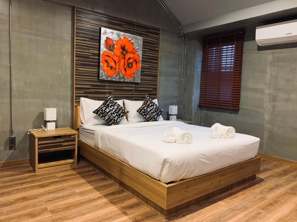 Pinghostel (Adults Only) Chiang Mai Dış mekan fotoğraf