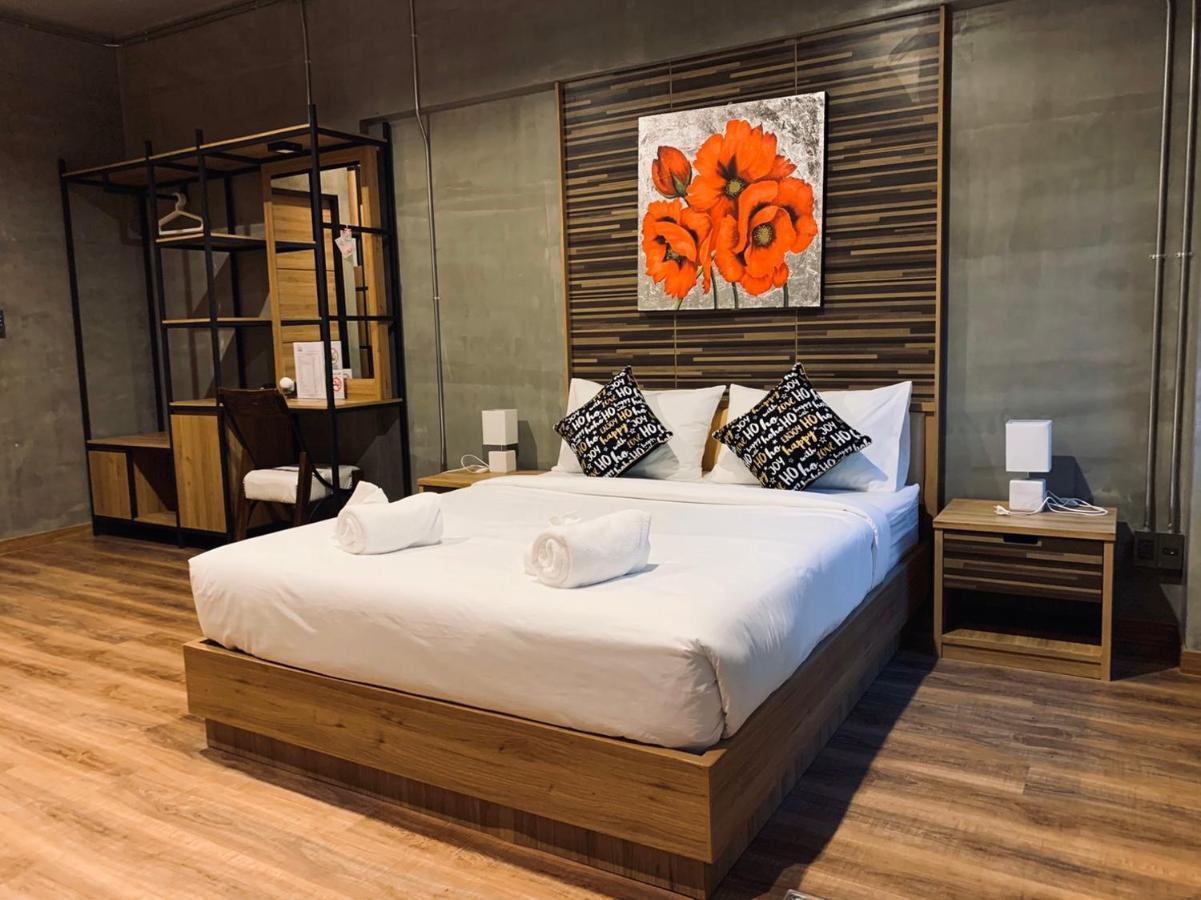 Pinghostel (Adults Only) Chiang Mai Dış mekan fotoğraf